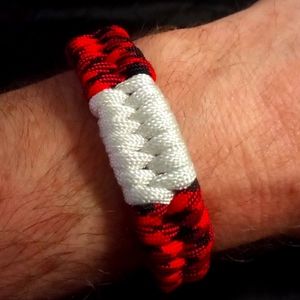 Paracord Bracelet (Fishtail)